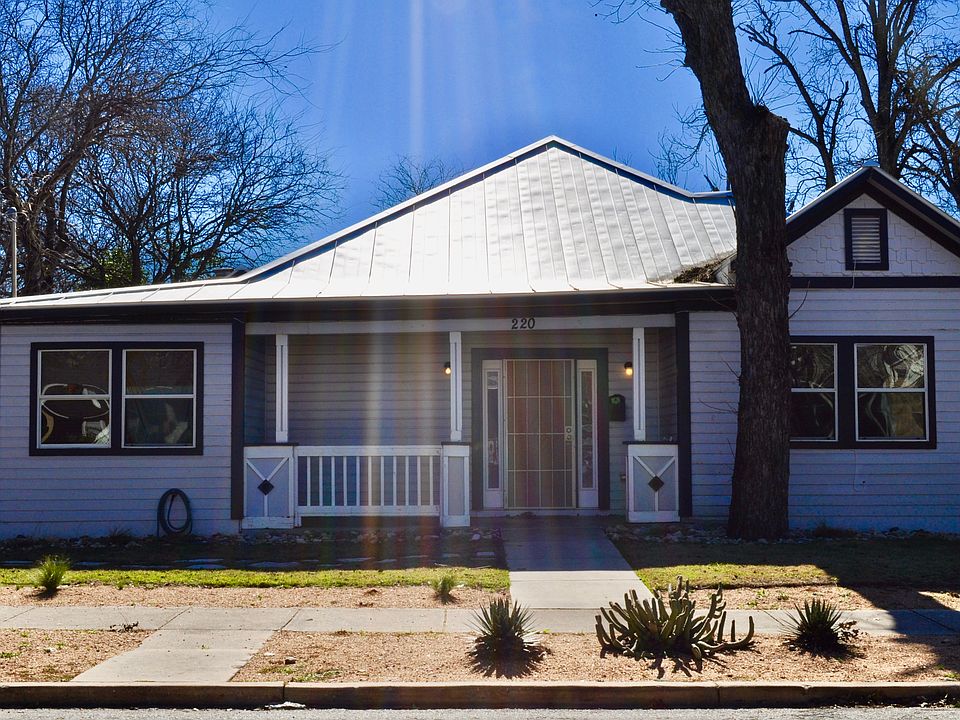 1st image of 220 Mason St