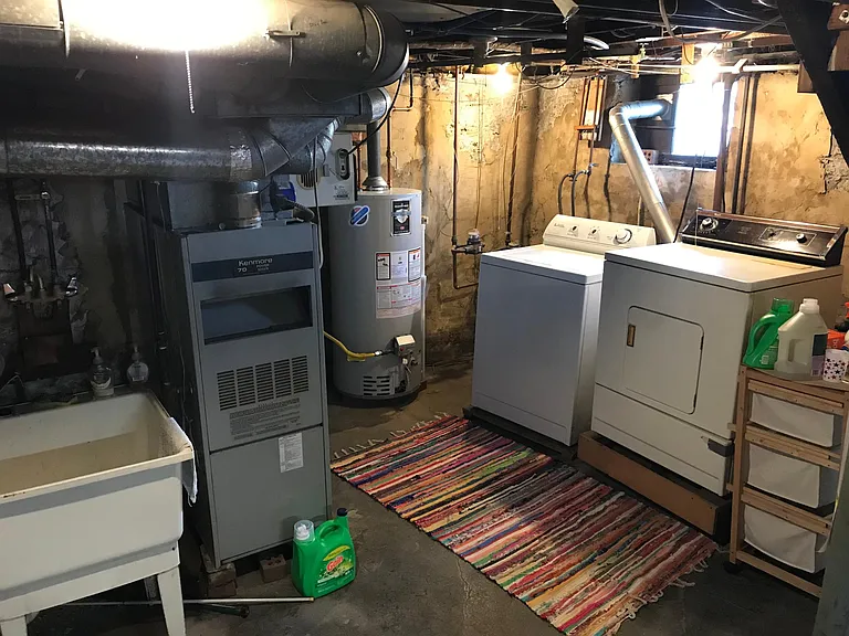 202 Penn St #1 — Photo 9