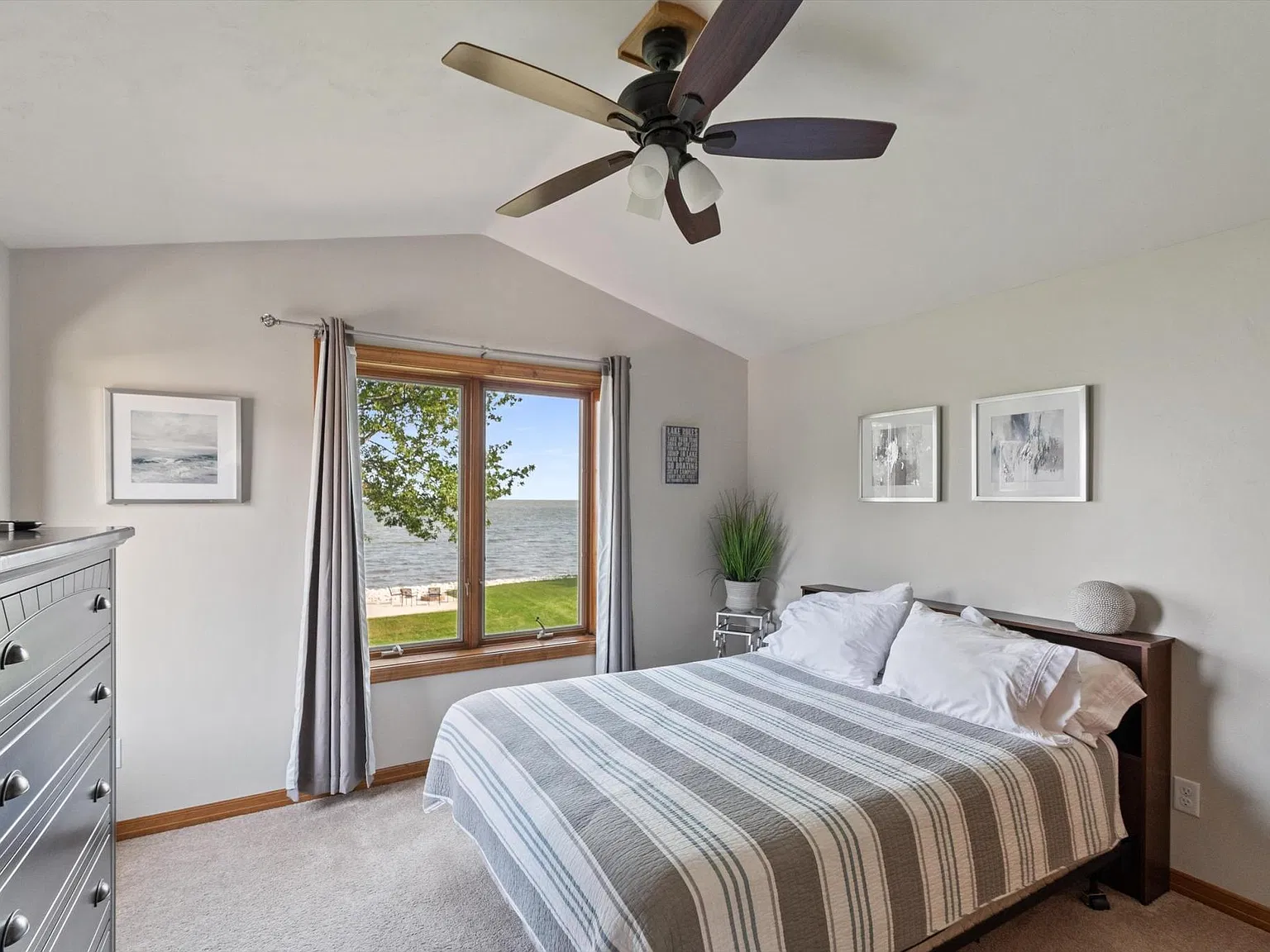 2727 E Shore Dr — Photo 3