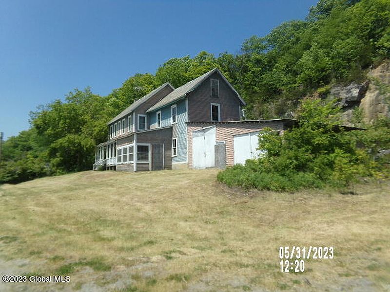 3rd image of 157 Hutton Square Road