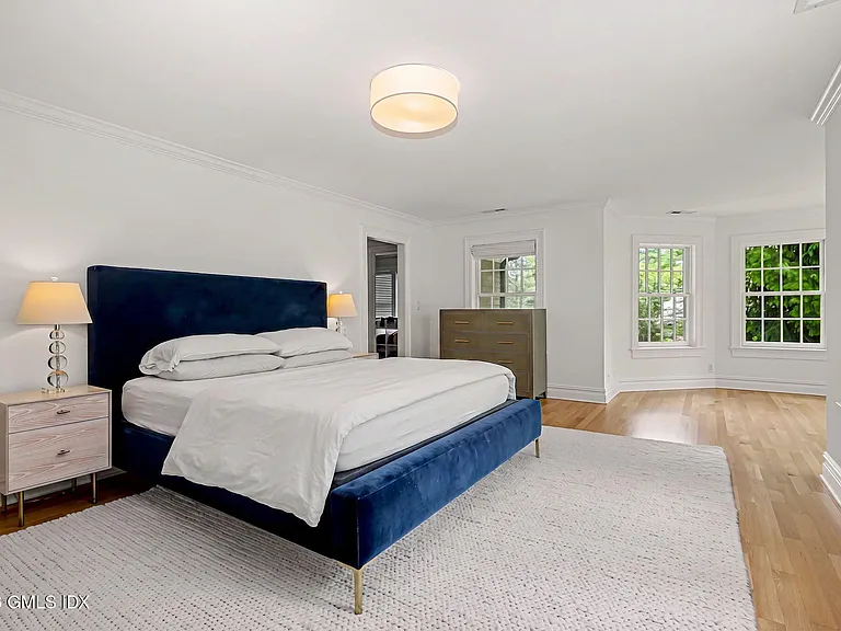42 Breezemont Ave — Photo 15