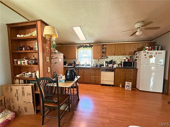 5th image of 243 Bangall Rd