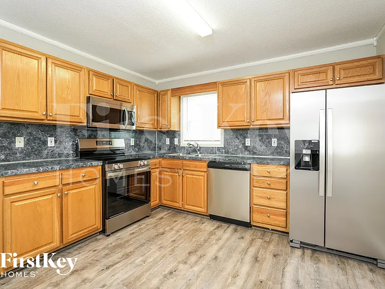 2200 Emerald Creek Ct — Photo 8