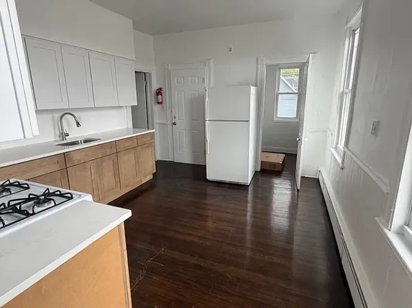 30-32 Geneva St, Elizabethport, NJ