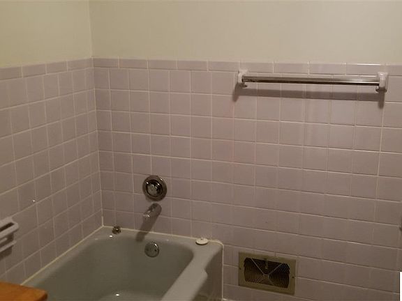 5th image of 1718 S 114th St
