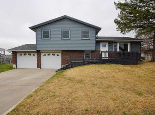 1014 Mesa Dr, Douglas, WY 82633