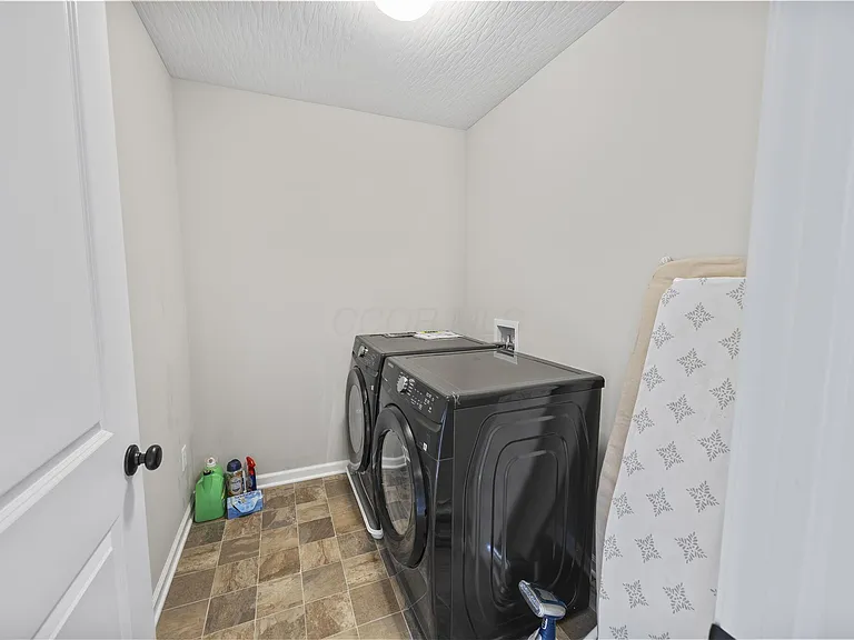 121 Sienna Glenn Dr — Photo 36