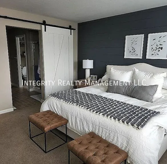 692 Jarvis Dr — Photo 8