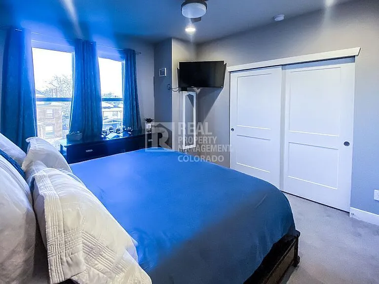 1057 Mariposa St — Photo 13