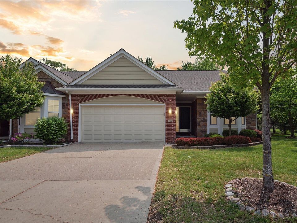 1st image of 1837 Maple Park Dr E