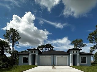 5233/5235 26th St SW, Lehigh Acres, FL 33973