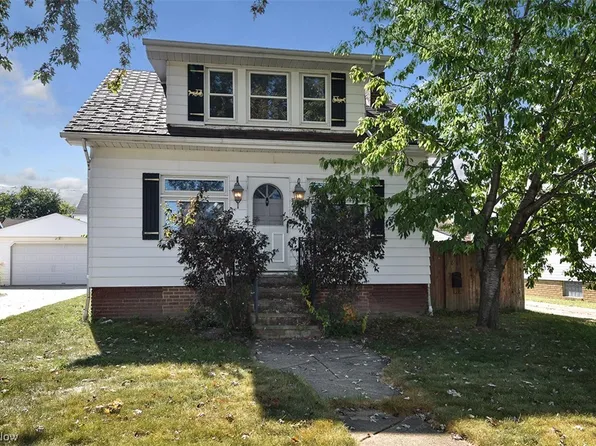 16405 Pearldale Ave, Cleveland, OH 44135