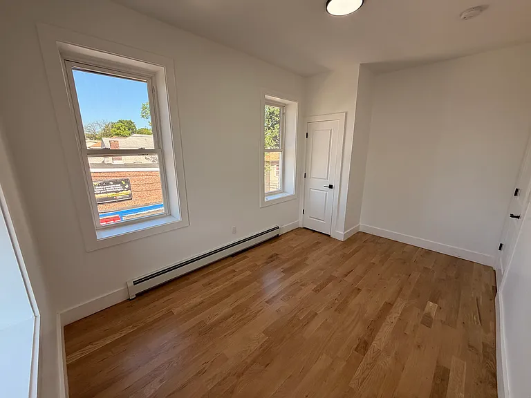 90 Ingraham Pl #1 — Photo 6