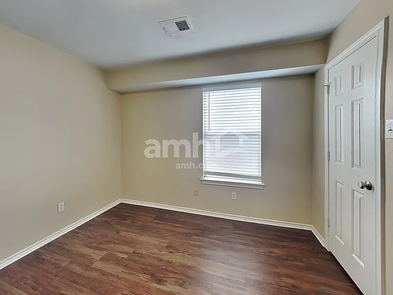16650 Beckland Ln — Photo 13