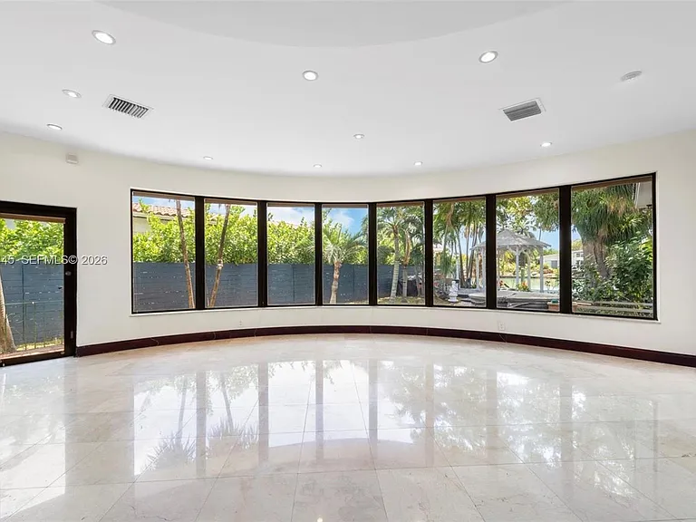 540 S Shore Dr — Photo 19