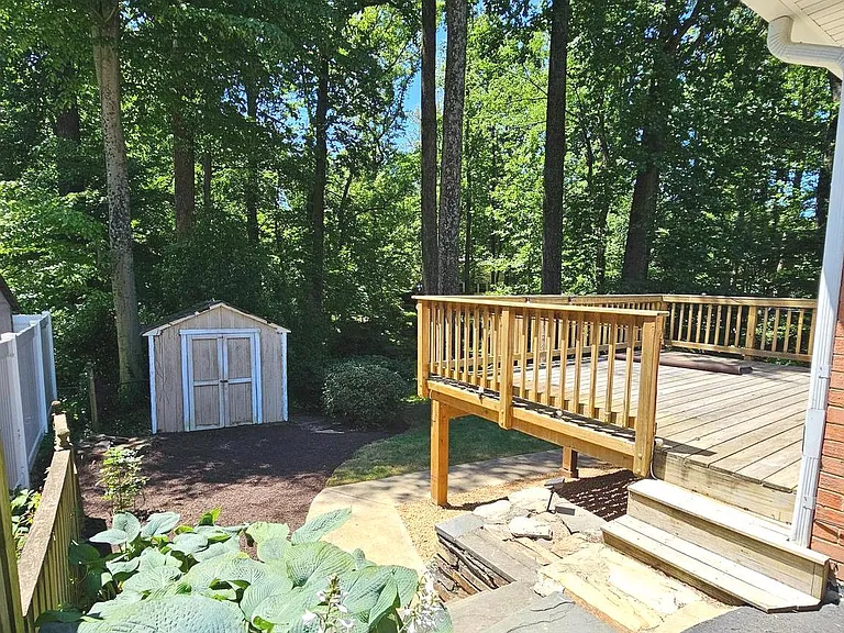 8925 Falling Creek Ct — Photo 5