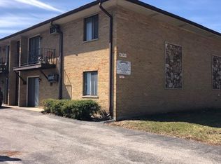 7035 W 98th St #1A, Chicago Ridge, IL 60415