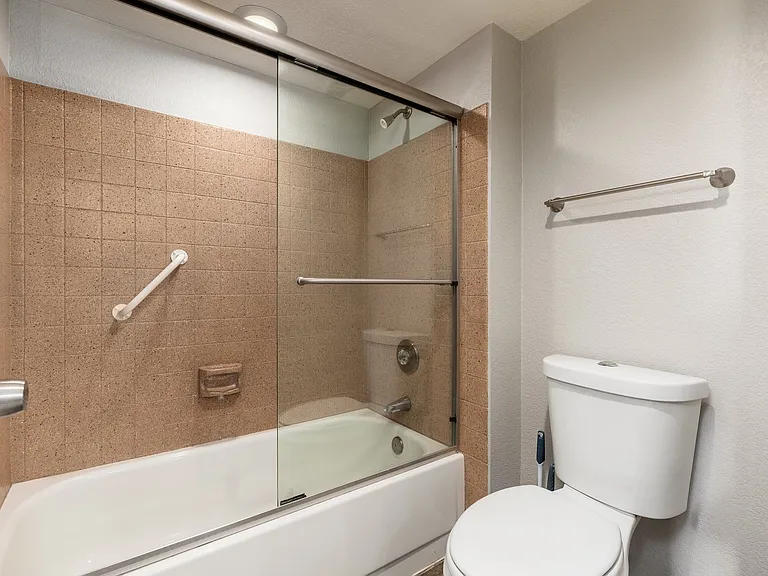 12212 N Paradise Village Pkwy S #1 — Photo 10