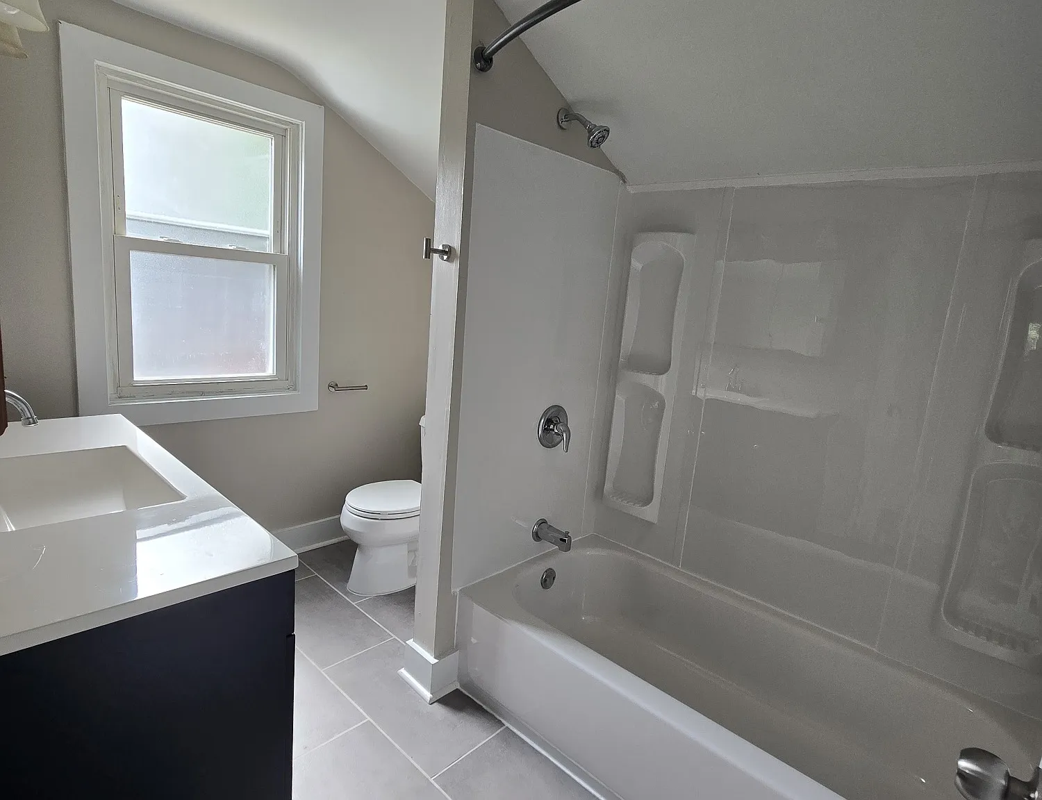 3 bed, 1128 sqft, $1,550 — Photo 4