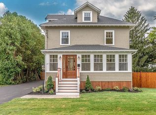 17 Moseley Ave, Newburyport, MA 01950