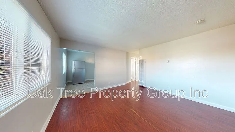 2 bed, 1.0 bath, 656 sqft, $1,949 — Photo 4
