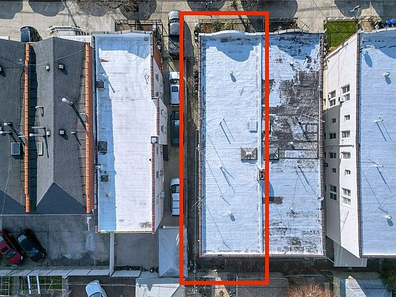 5th image of 2361 82nd St