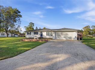 3801 Angus Ln, Dayton, OH 45439