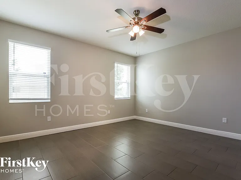12018 Sumter Dr — Photo 7