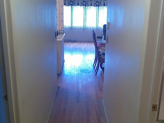 5th image of 95 E Broadway