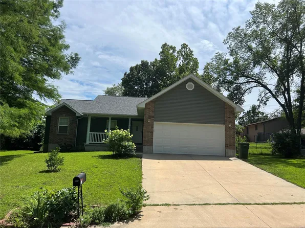 805 Cypress Dr, Rolla, MO 65401