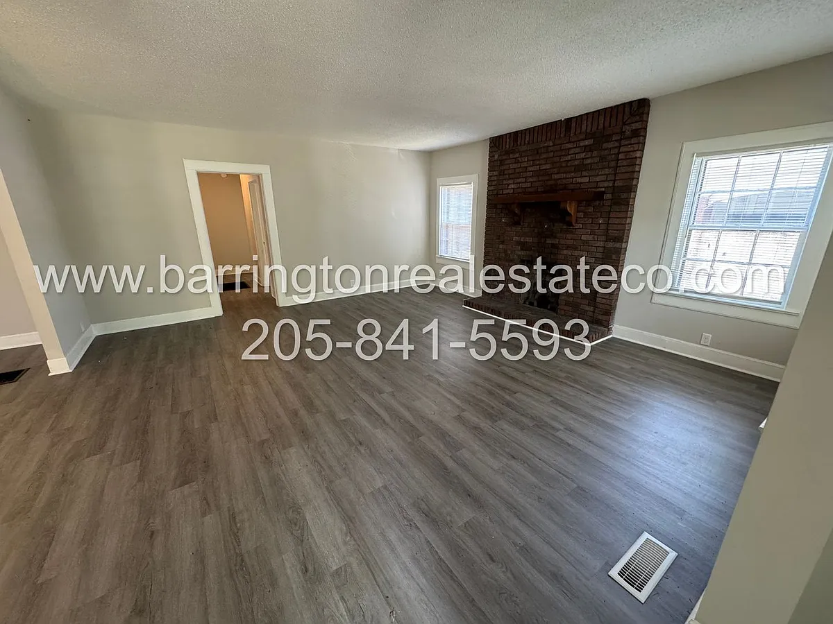 Building Photo - 1317 5th Ave N