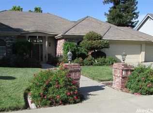 905 Lake Front Dr, Sacramento, CA