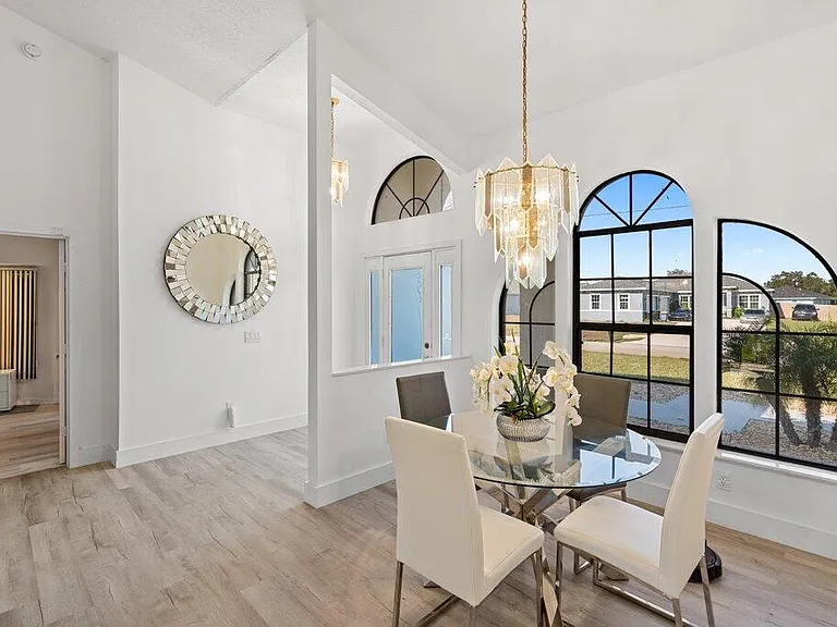 434 SW Jeanne Ave — Photo 12
