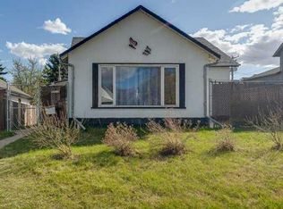5013 N 54th Ave, Ponoka, AB T4J1H2