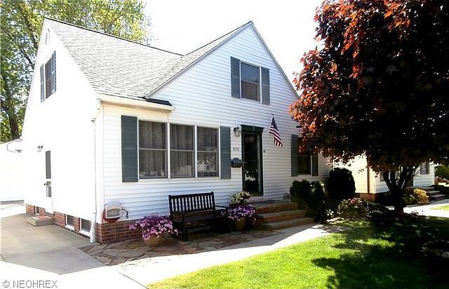 1st image of 403 Beechwood Dr
