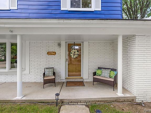 2nd image of 2394 Kettle Dr