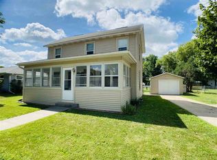 444 E Washington St, Marengo, IA 52301