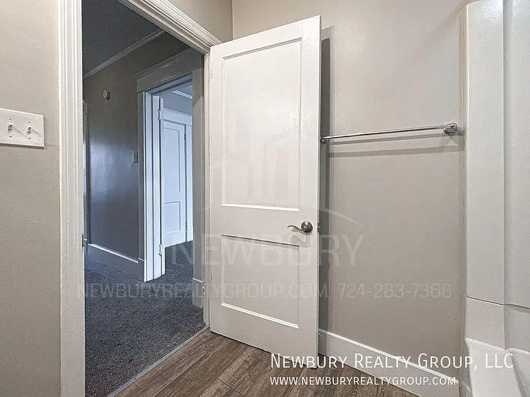 313 Wilson Ave — Photo 23