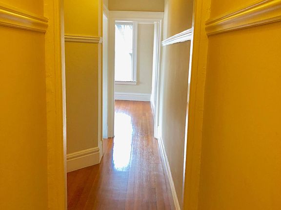 3rd image of 512 Frederick St APT 11