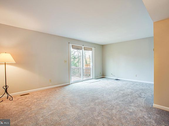 5th image of 9846 Dominion Forest Cir