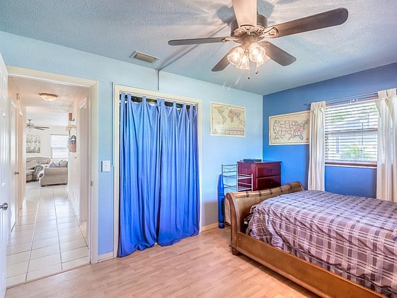 5th image of 1435 Birwood St