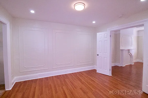 Rented by Compass | media 29