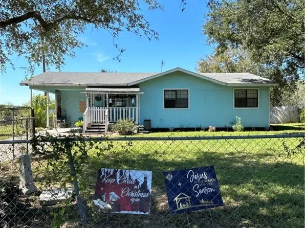 2306 S Reynolds St, Alice, TX 78332