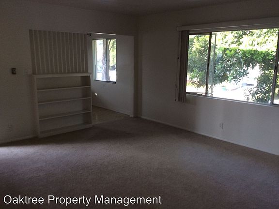 4th image of 2948 Lexington Dr
