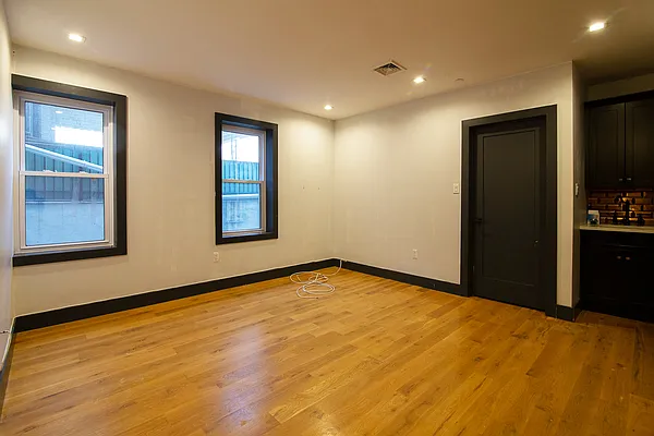 Rented by Isaac Silberstein, LREB | media 53