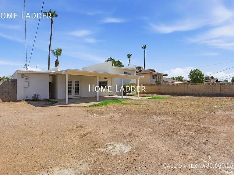 8501 E Thomas Rd — Photo 32