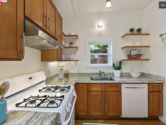 4th image of 558 Joaquin Ave #B