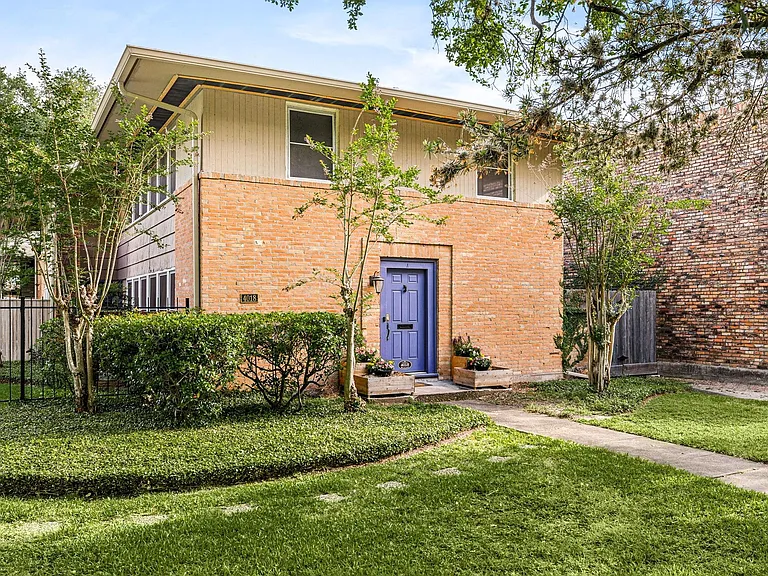 4018 Blue Bonnet Blvd #A — Photo 3