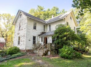 59 Railroad St, Sheffield, MA 01257