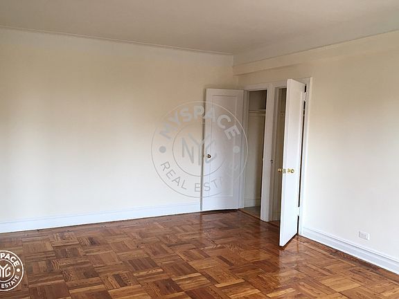 2nd image of 2828 Kings Hwy APT C5